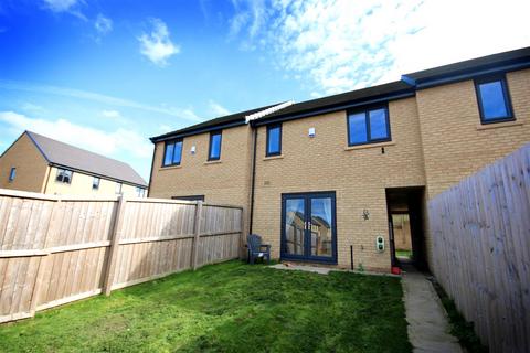 3 bedroom terraced house for sale, Shears Drive, Brighouse HD6