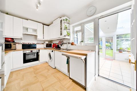 3 bedroom end of terrace house for sale, Fleetwood Road, Kingston Upon Thames, KT1