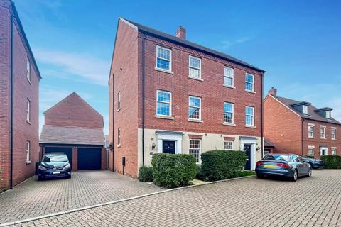 4 bedroom semi-detached house for sale, Griffin Road, Brampton, Huntingdon.