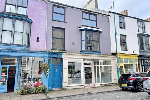 Shop to rent, High Street, Criccieth, Gwynedd, LL52