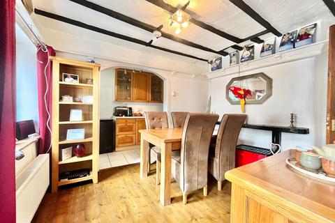 2 bedroom cottage for sale, Eaton Place, Paignton