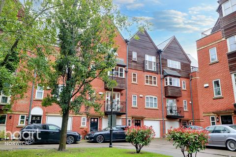 5 bedroom townhouse for sale, Old Millers Wharf, Fishergate, Norwich