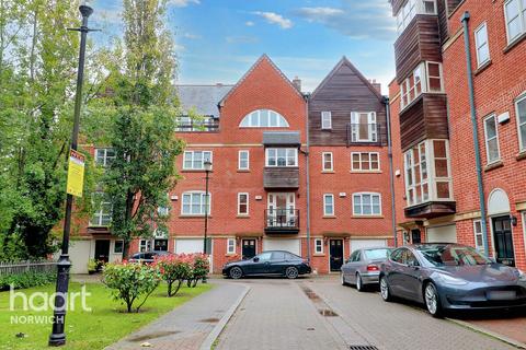 5 bedroom townhouse for sale, Old Millers Wharf, Fishergate, Norwich