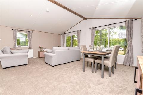 2 bedroom park home for sale, Woodland View, Hoburne Bashley Holiday Park, New Milton, Hampshire, BH25