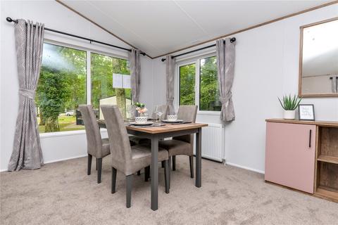 2 bedroom park home for sale, Woodland View, Hoburne Bashley Holiday Park, New Milton, Hampshire, BH25