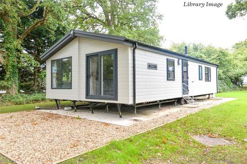 Woodland View, Hoburne Bashley Holiday Park, New Milton, Hampshire, BH25