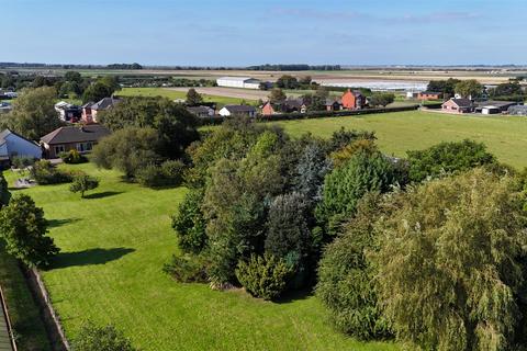 4 bedroom detached bungalow for sale, Guide Road, Hesketh Bank, Preston