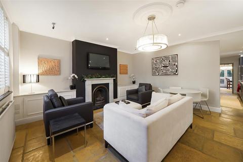 3 bedroom flat for sale, St. Georges Drive, SW1V