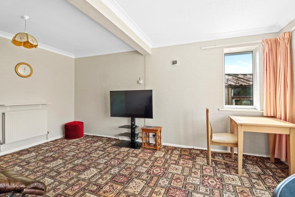 Bedroom 1 Photo 2.jpg