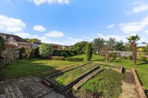 4 Croft Close, Polegate, BN26 5LE