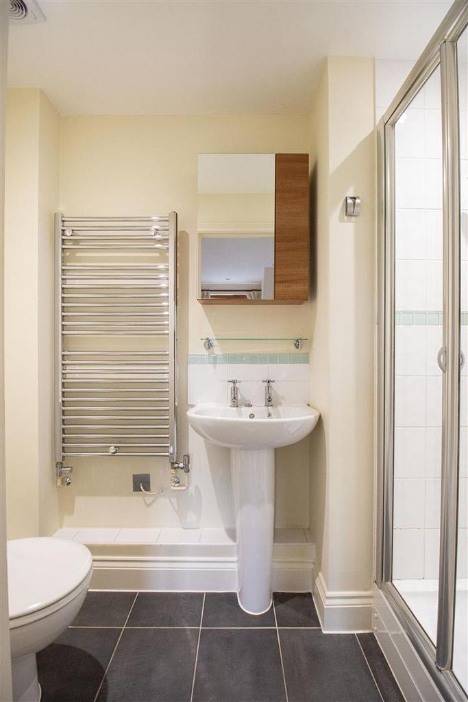 Ensuite