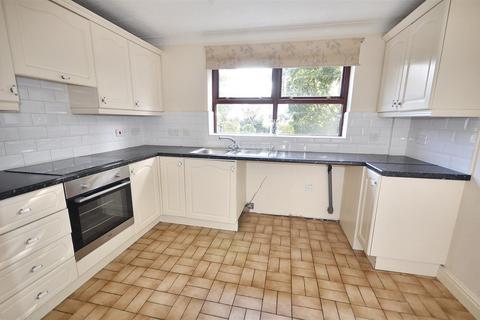 3 bedroom detached house for sale, Pembroke Drive, Stone