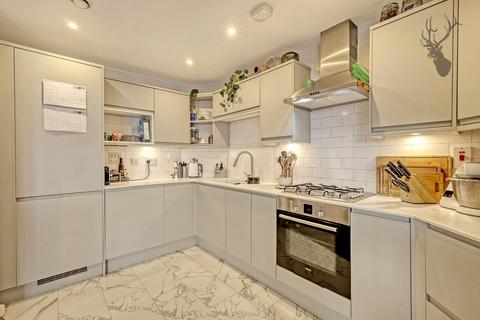 2 bedroom apartment to rent, Pancras Way, Bow E3