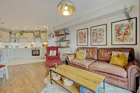2 bedroom apartment to rent, Pancras Way, Bow E3
