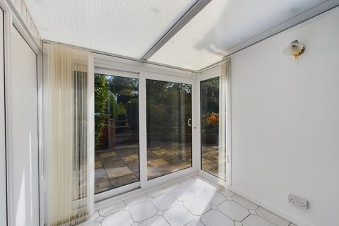 11a Gillsway, Northampton, NN2 8HT