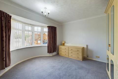 11a Gillsway, Northampton, NN2 8HT
