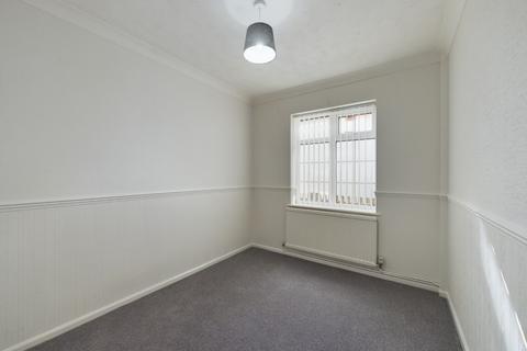 11a Gillsway, Northampton, NN2 8HT