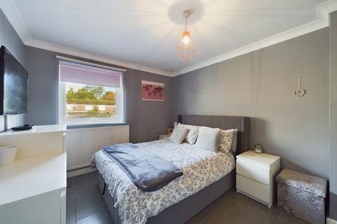 18 Edith Cavell Close, Thetford, IP24 1TJ