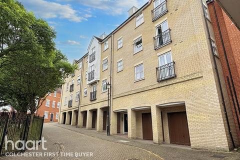 Henry Laver Court, Colchester