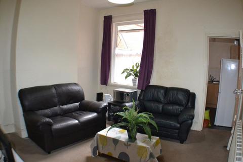 3 bedroom house to rent, 23 Alton Road, B29 7DU