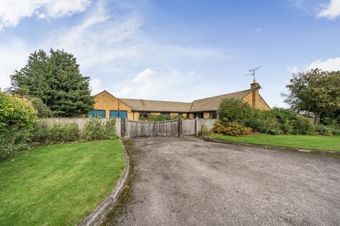 3 bedroom bungalow for sale, Byfords Close, Huntley, Gloucester