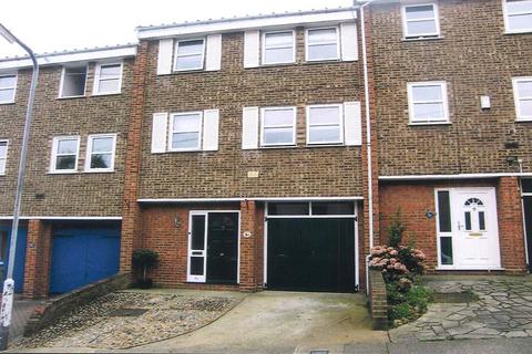 3 bedroom terraced house to rent, Constitution Hill, Gravesend, Kent, Kent