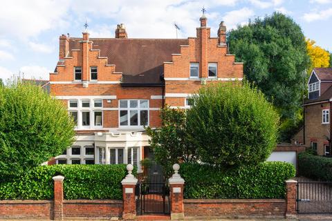 5 bedroom detached house for sale, London W4