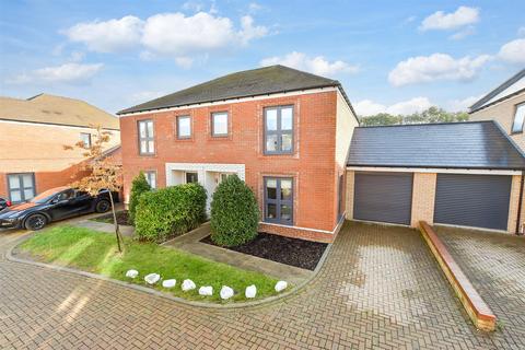 3 bedroom semi-detached house for sale, Pioneer Avenue, Kings Hill, West Malling, Kent