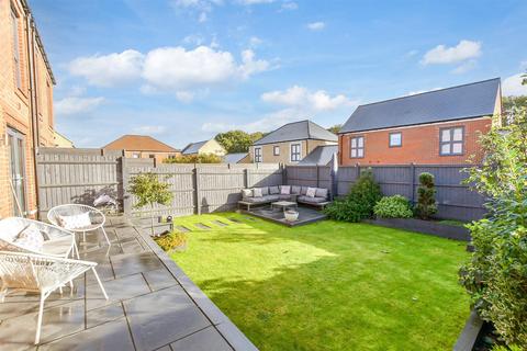 3 bedroom semi-detached house for sale, Pioneer Avenue, Kings Hill, West Malling, Kent