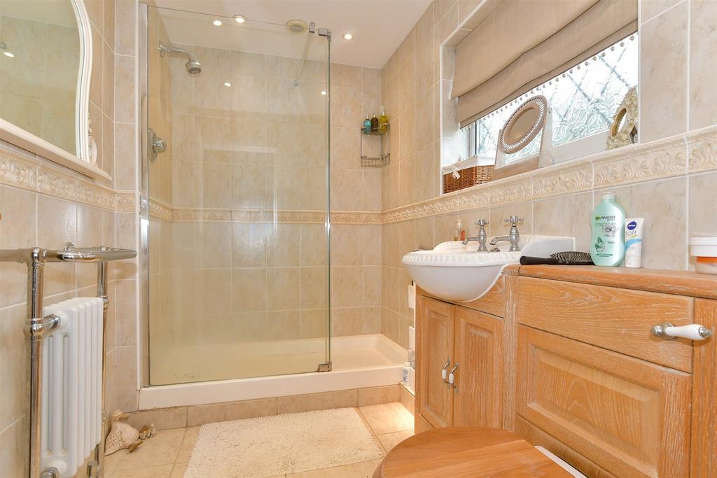 En Suite Shower Room