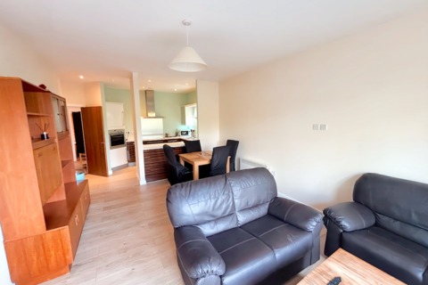 2 bedroom apartment to rent, Worsdell Drive, Gateshead NE8