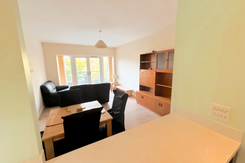 2 bedroom apartment to rent, Worsdell Drive, Gateshead NE8