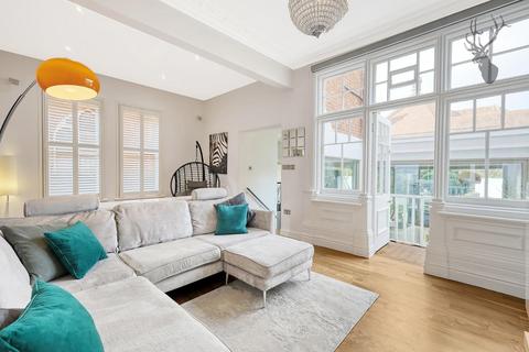 1 The Drive, Chingford, London, E4 7AJ