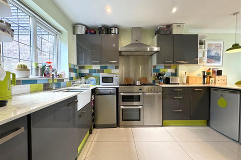 53 College Road, Upper Beeding, Steyning, BN44 3TB