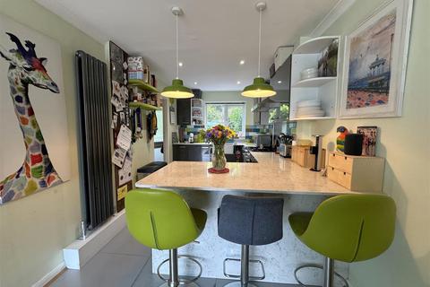 53 College Road, Upper Beeding, Steyning, BN44 3TB