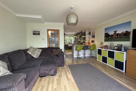 53 College Road, Upper Beeding, Steyning, BN44 3TB