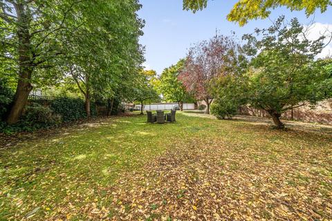 2 bedroom flat for sale, Bolton Road, Chiswick