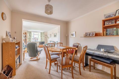 58 Hayse Hill, Windsor, SL4 5SZ