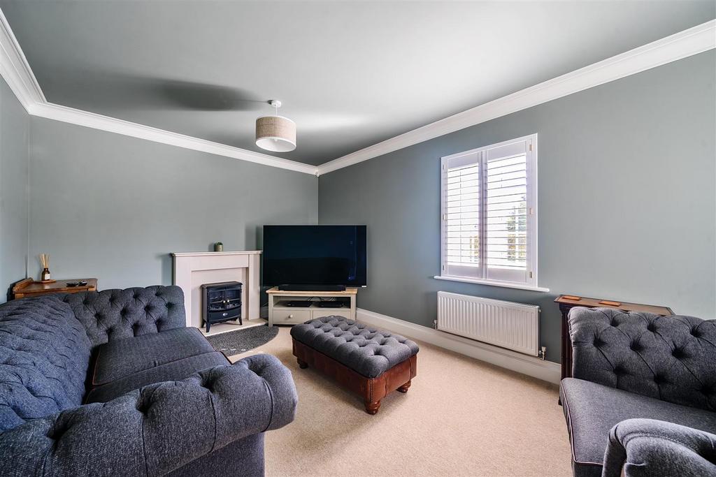 Quakers Road, Devizes, SN10 4 bed end of terrace house for sale £400,000