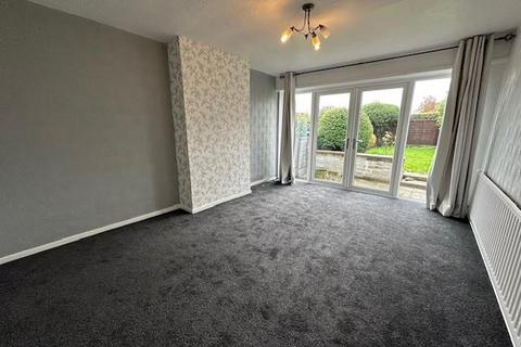 3 bedroom semi-detached house to rent, Roils Head Road, Norton Tower, Halifax