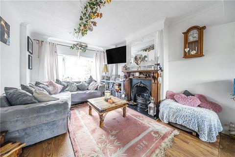 3 bedroom terraced house for sale, Aviemore Way, Beckenham