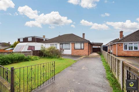 2 bedroom semi-detached bungalow for sale, Shearwater Grove, Innsworth