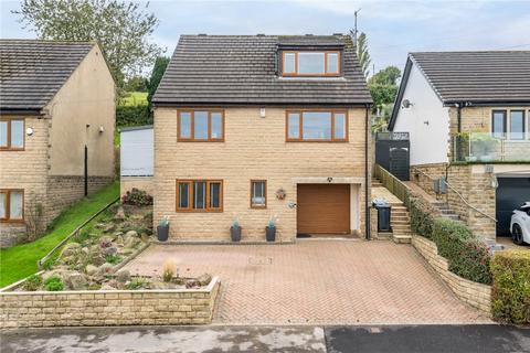 4 bedroom detached house for sale, Birchlands Avenue, Wilsden, West Yorkshire, BD15