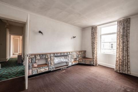 2 bedroom flat for sale, 12 Meadowbank Avenue, Meadowbank, Edinburgh, EH8