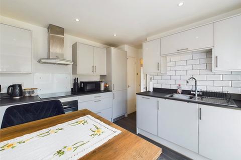 10 Kentmere Close, Cheltenham, GL51 3PD