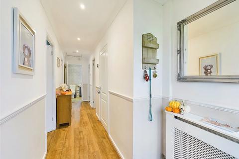 10 Kentmere Close, Cheltenham, GL51 3PD