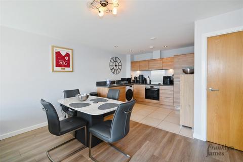 2 bedroom apartment for sale, Commercial Road, Limehouse, London, E14