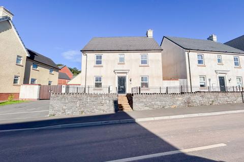 4 bedroom detached house for sale, Ffordd Tir Brychiad, Pontrhydyrun, NP44