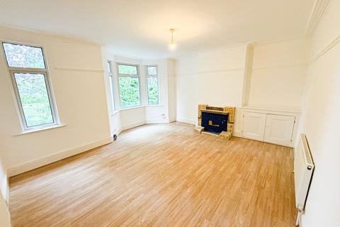 4 bedroom terraced house for sale, Brewster Road, London, E10