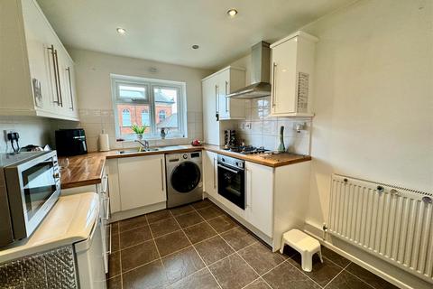 2 bedroom flat for sale, Kirkgate, Pocklington, York